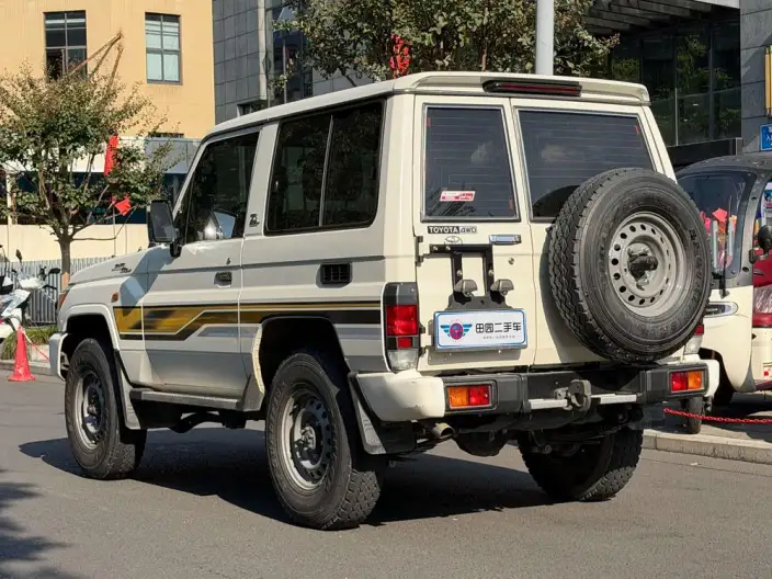 Rand Coolouse 70 2022 Model 4.0L Manual 4WD 5 seat Parallel Imported – фото 4