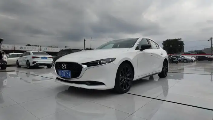 Mazda3 Axela 2023 Model 2.0L Automatic Zhi Ya Edition – фото 1