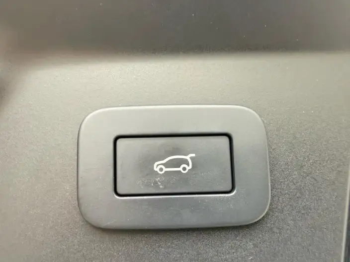 Range Rover Velar 2024 Model Dynamic SE – фото 8