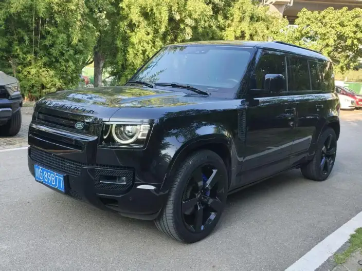 Land Rover Defender 2023 Model 110 3.0T P400 X-Dynamic HSE