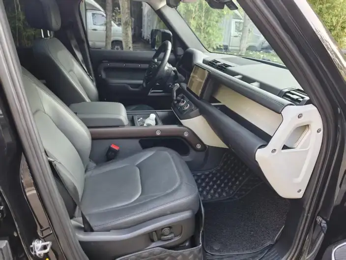 Land Rover Defender 2023 Model 110 3.0T P400 X-Dynamic HSE – фото 7