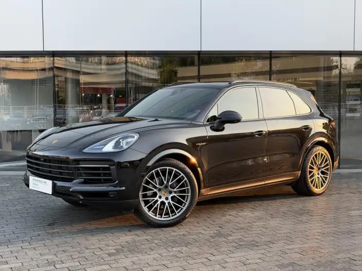 Cayenne E-Hybrid 2023 Model Cayenne E-Hybrid 2.0T Platinum edition – фото 1