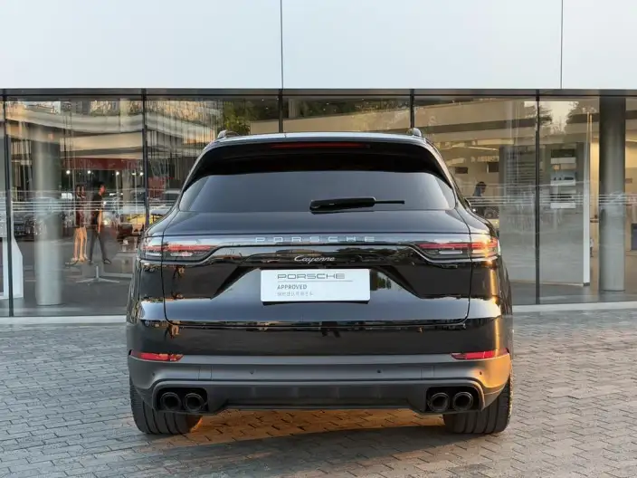 Cayenne E-Hybrid 2023 Model Cayenne E-Hybrid 2.0T Platinum edition – фото 5