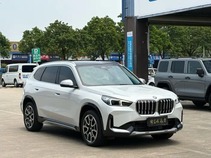 BMW X1 2023 Model sDrive25Li X Design Set – фото 3
