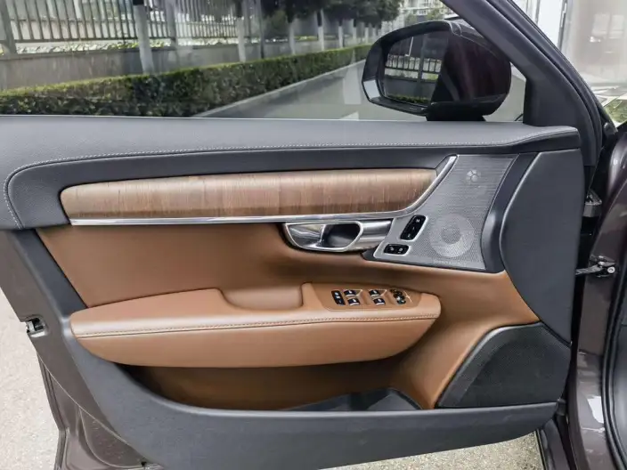 Volvo S90 2022 Model B5 Smart Elegance Deluxe Edition – фото 9