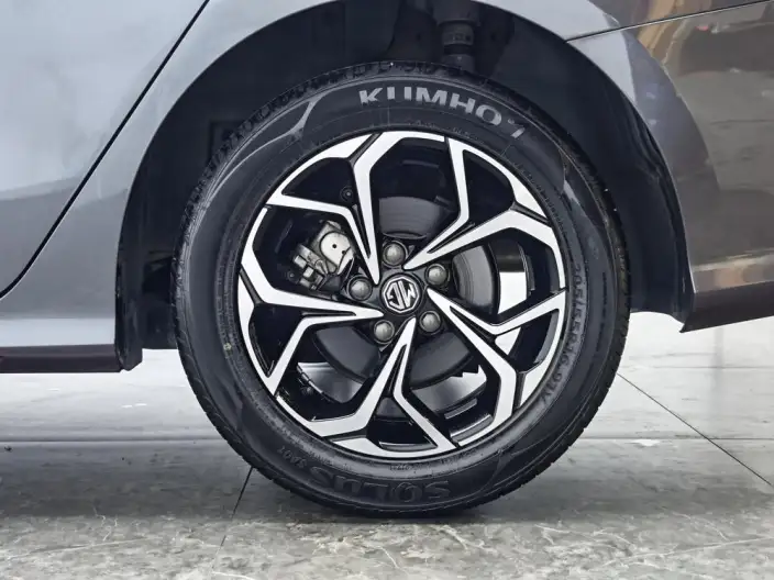 MG5 2021 Model Facelift 180DVVT CVT Youth Deluxe Edition – фото 9
