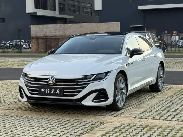 Volkswagen CC 2023 Model 380TSI Eye-catching version – фото 1