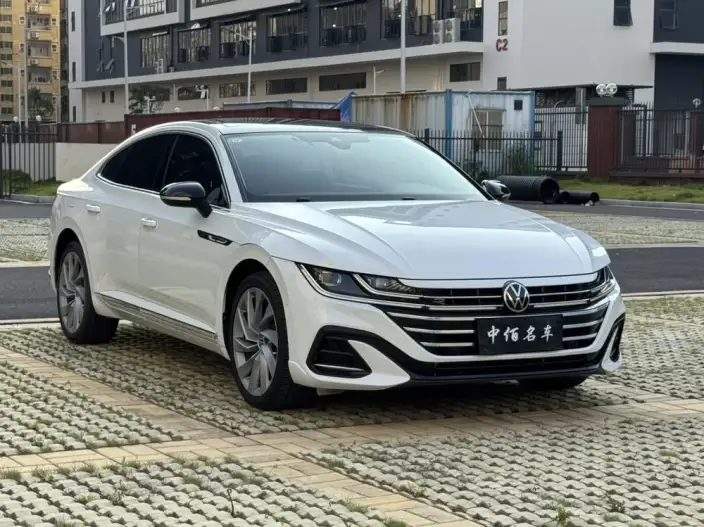 Volkswagen CC 2023 Model 380TSI Eye-catching version – фото 3
