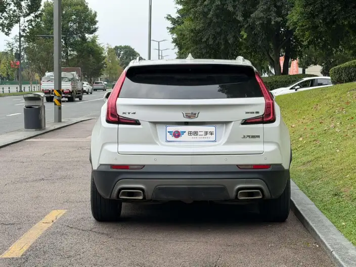 Cadillac XT4 2023 Model 28T 2WD Luxury Model – фото 4