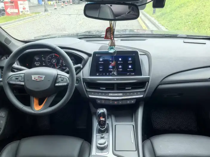 Cadillac CT5 2023 Model 28T Luxury Model Standard Edition – фото 9