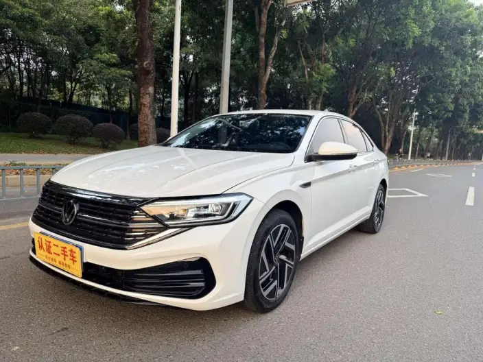 Volkswagen Sagitar 2023 Model 300TSI DSG Beyond Edition – фото 1
