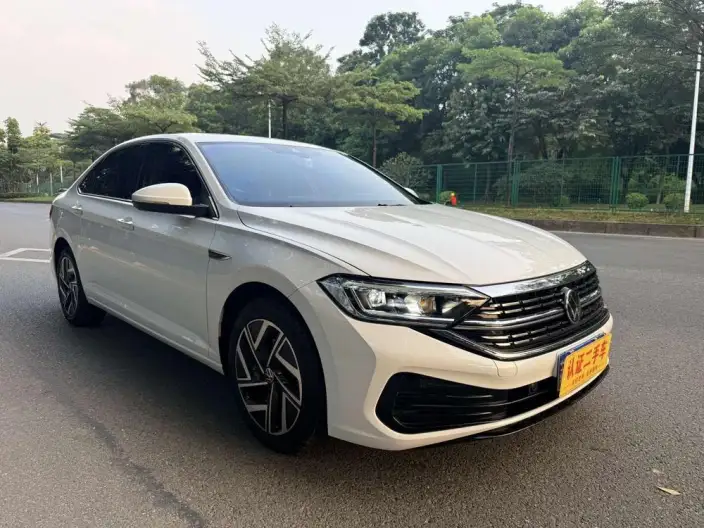 Volkswagen Sagitar 2023 Model 300TSI DSG Beyond Edition – фото 3