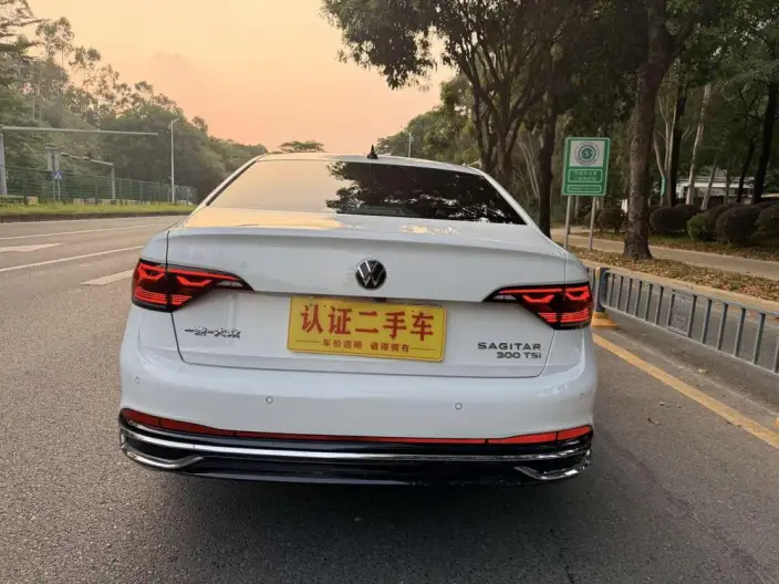 Volkswagen Sagitar 2023 Model 300TSI DSG Beyond Edition – фото 6