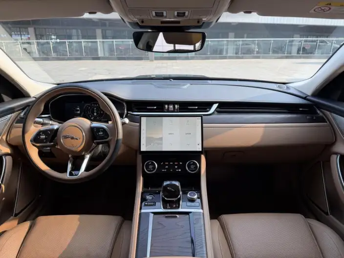 Jaguar XFL 2022 Model 2.0T P250 2WD Exclusive Deluxe Edition – фото 7