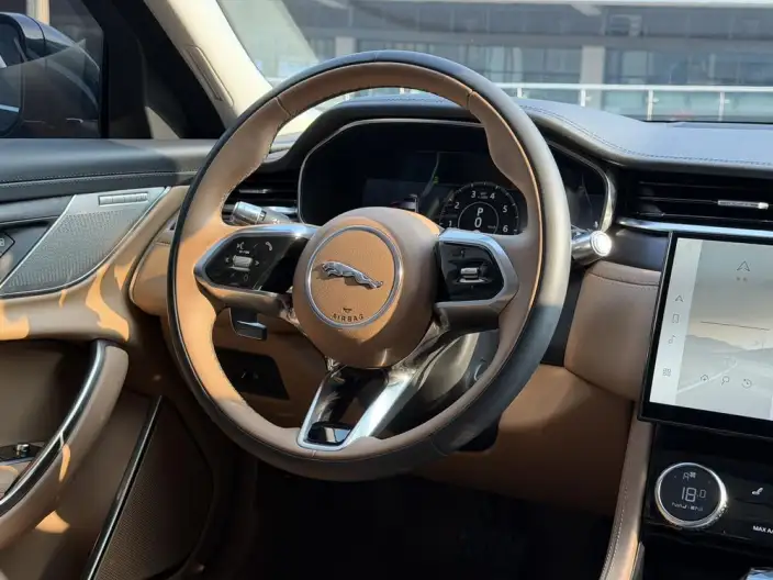 Jaguar XFL 2022 Model 2.0T P250 2WD Exclusive Deluxe Edition – фото 8