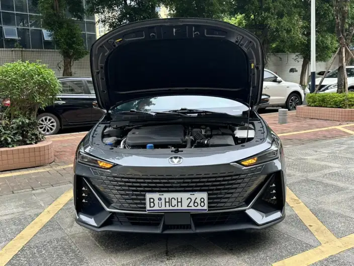 Changan UNI-V 2023 Model 1.5T Noble Model – фото 9