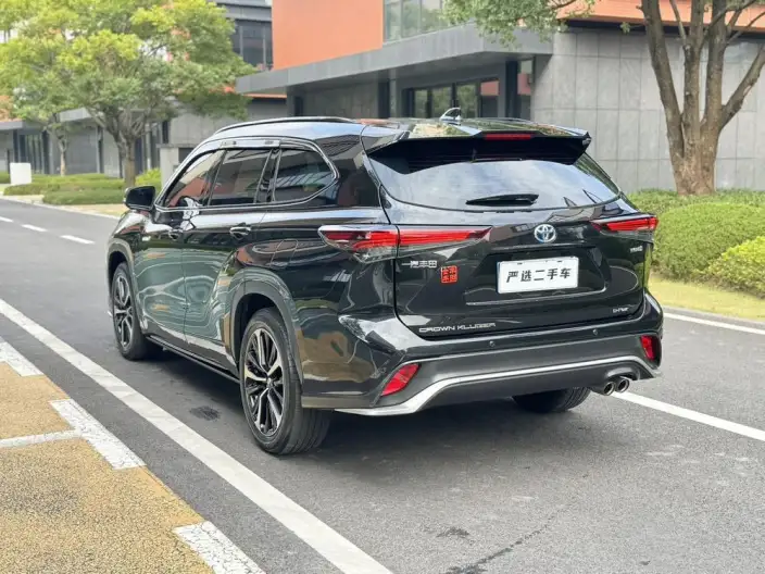 Crown Kluger 2023 Model Intelligent Hybrid 2.5L E-CVT 4WD Deluxe Edition – фото 4