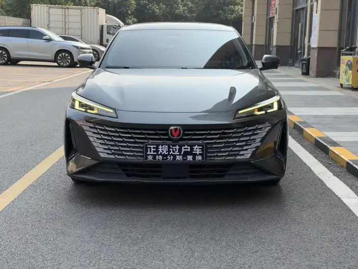 Changan Yida 2023 Model 1.5T GDI Automatic Noble Model – фото 2