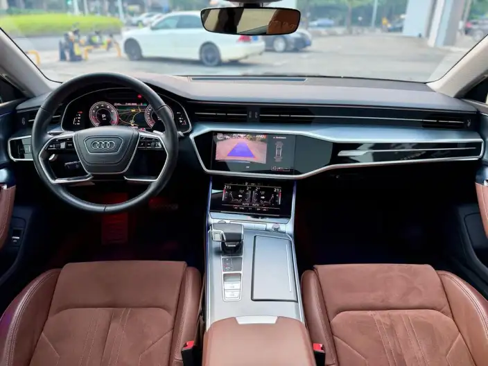 Audi A7 L 2024 Model 45 TFSI Luxury Model – фото 8
