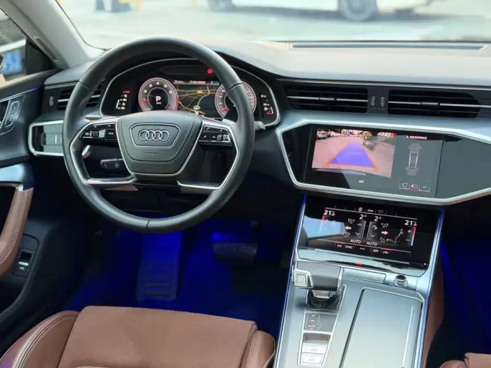 Audi A7 L 2024 Model 45 TFSI Luxury Model – фото 10