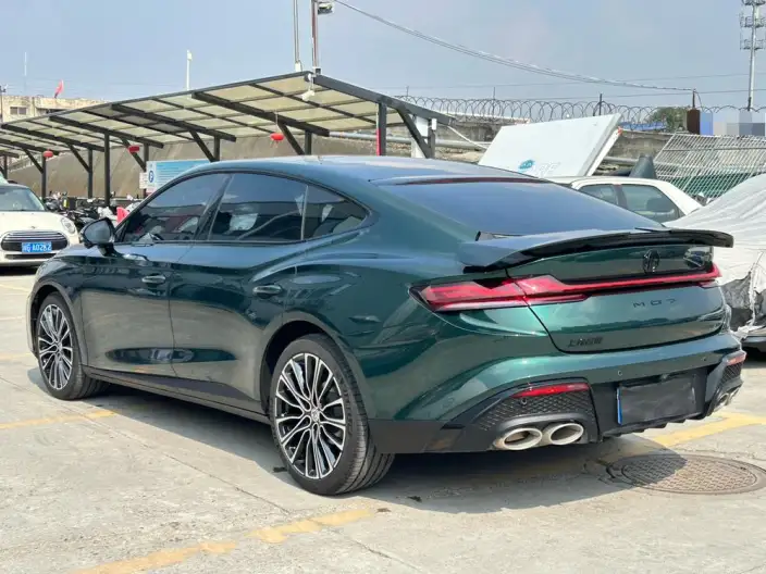 MG7 2025 Model 2.0T Automatic Luxury Edition