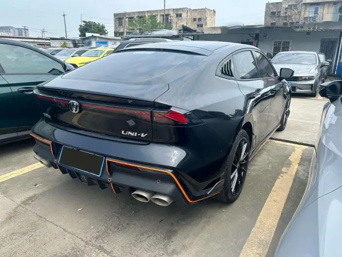 Changan UNI-V 2023 Model 1.5T Sports Edition – фото 6