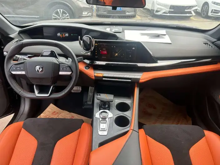 Changan UNI-V 2023 Model 1.5T Sports Edition – фото 8