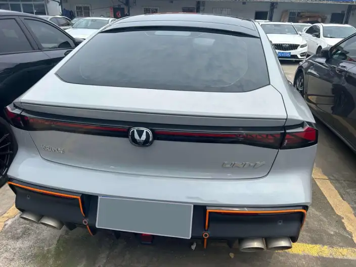 Changan UNI-V 2023 Model 1.5T Sports Edition – фото 5