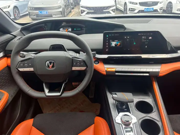 Changan UNI-V 2023 Model 1.5T Sports Edition – фото 7