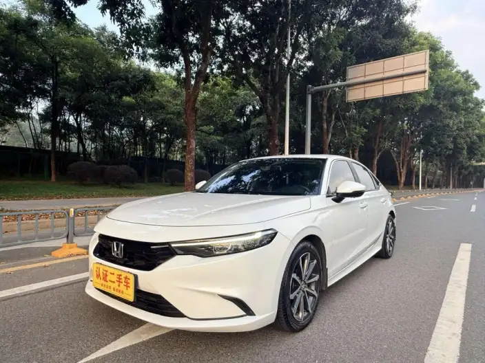 Model Ge 2023 Model 240TURBO CVT Deluxe Edition – фото 1