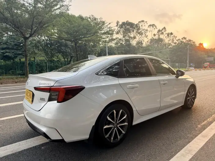 Model Ge 2023 Model 240TURBO CVT Deluxe Edition – фото 7
