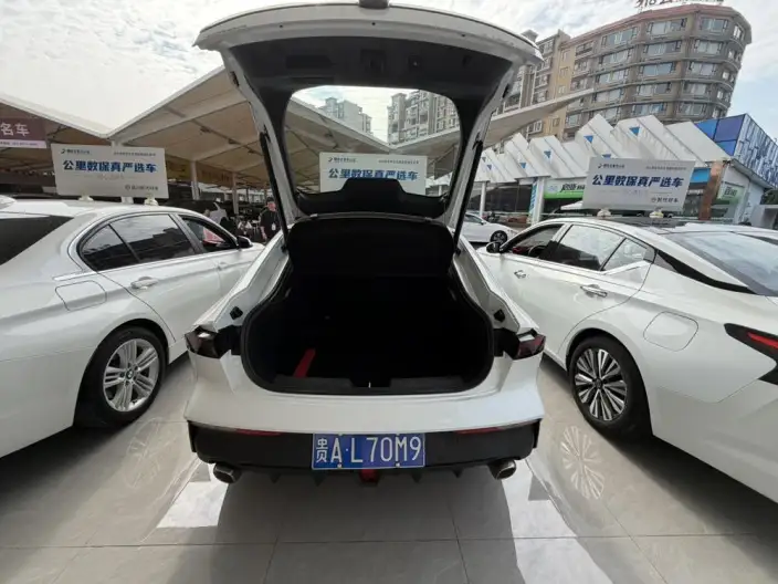 Changan UNI-V 2023 Model 1.5T Noble Model – фото 5