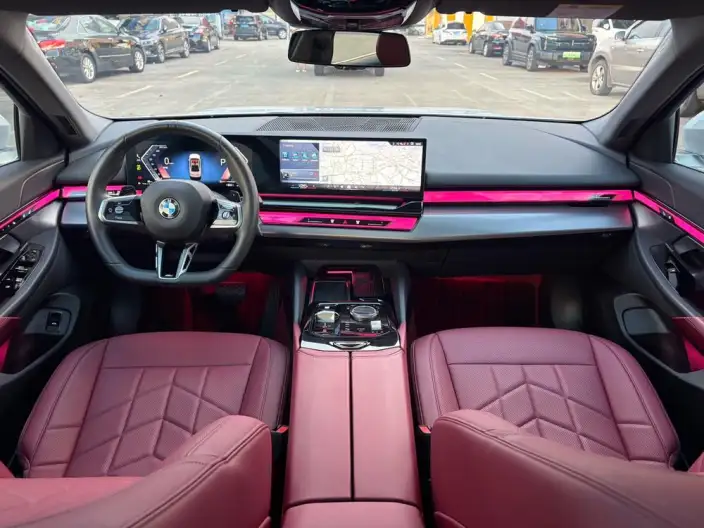 BMW 5 Series 2025 Model Facelift 525Li M Sports Set – фото 8