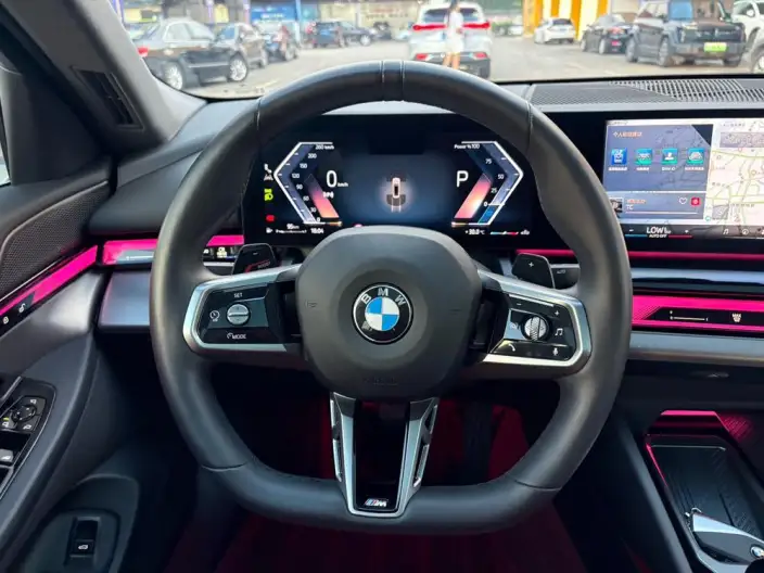 BMW 5 Series 2025 Model Facelift 525Li M Sports Set – фото 10