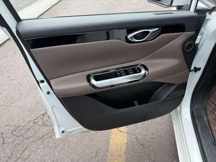 GAC Trumpchi E8 PHEV 2024 Model 2.0ATK 150km PRO Edition – фото 6