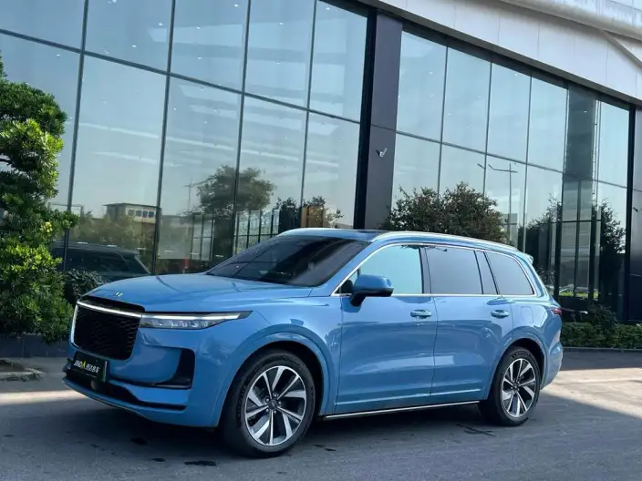 Li Auto ONE 2021 Model Extended Range 6 seat Edition – фото 1