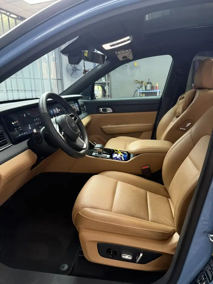 Li Auto ONE 2021 Model Extended Range 6 seat Edition – фото 10