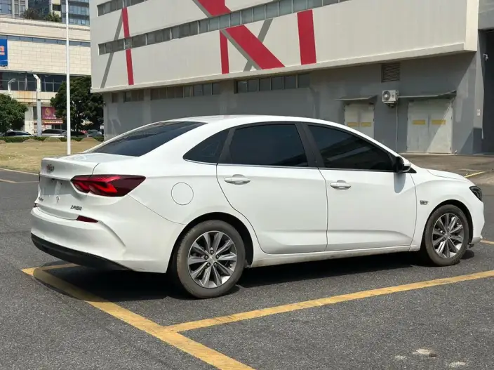 Chevrolet Corolla 2022 Model 320 Automatic Yuexiang Edition – фото 6