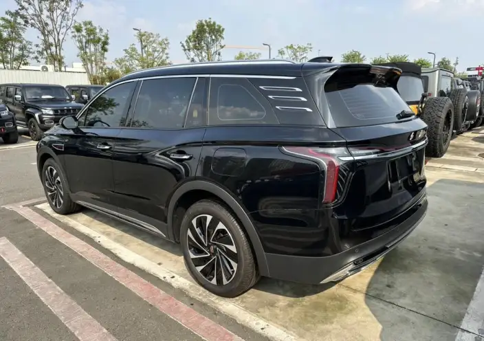 Hongqi HS7 PHEV 2025 Model 2.0T 4WD Flag Ling Edition 7 seat