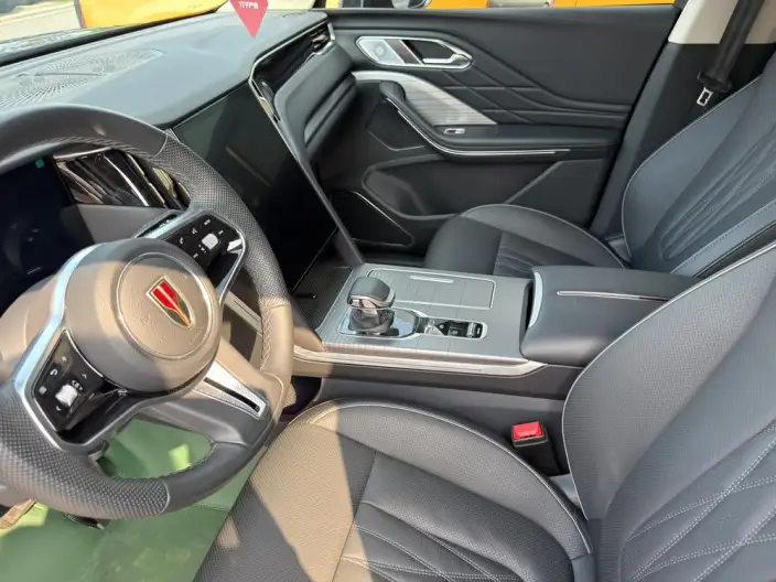 Hongqi HS7 PHEV 2025 Model 2.0T 4WD Flag Ling Edition 7 seat – фото 10