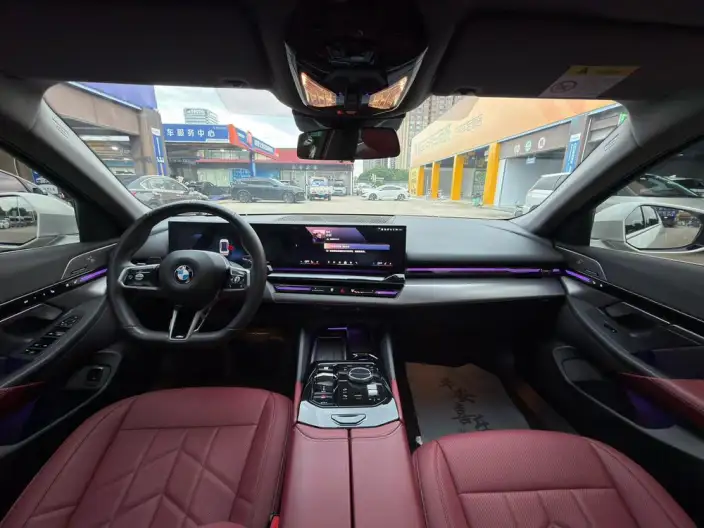 BMW 5 Series 2024 Model 525Li M Sports Set – фото 8