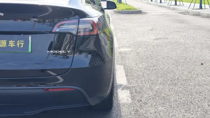 Model Y 2023 Model Long Battery Life Pro All-wheel drive version – фото 10