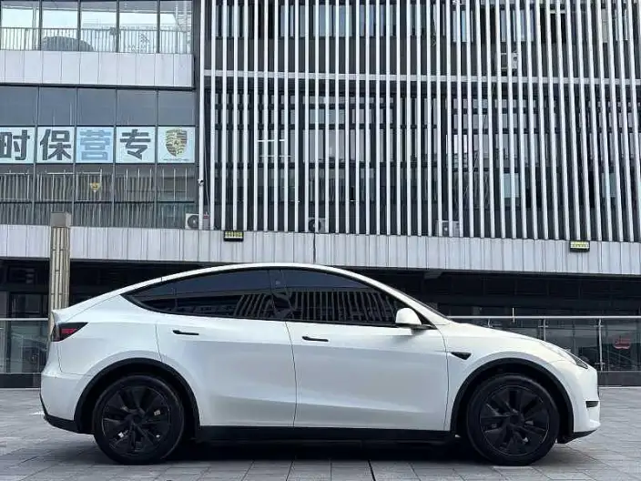 Model Y 2024 Model Rear-wheel drive version – фото 6
