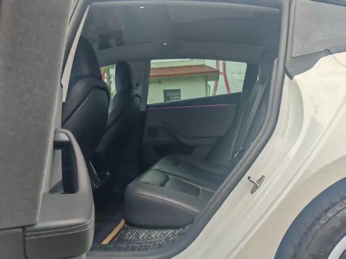 Model 3 2025 Model Facelift Rear-wheel drive version – фото 9