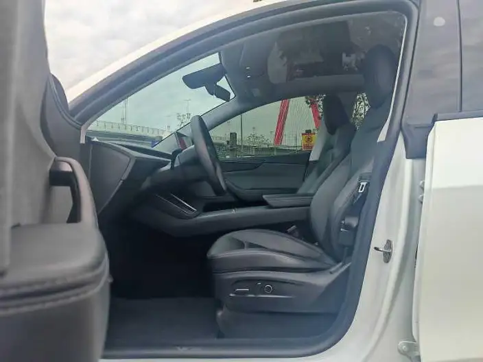 Model Y 2025 Model Rear-wheel drive version – фото 9