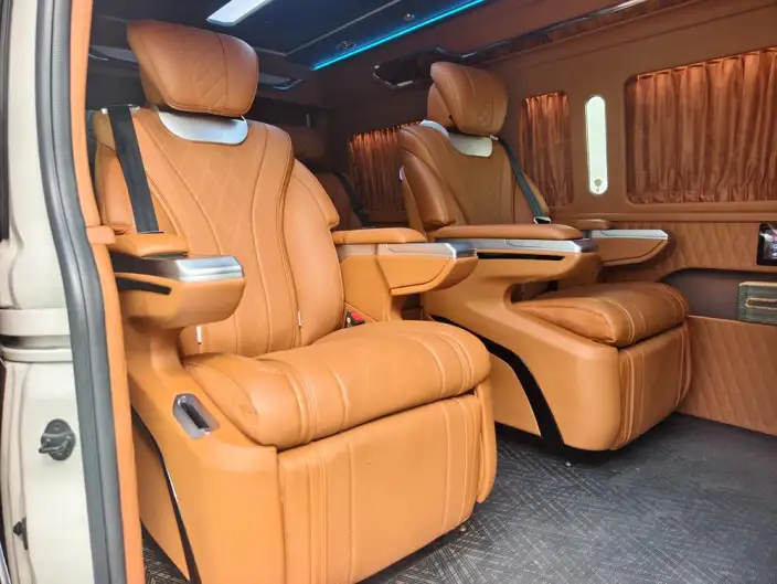 Hiace 2022 Model 3.5L Automatic Rear Drive 7 seat Parallel Imported – фото 8