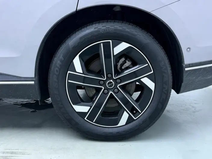 Volvo XC70 2026 Model 2WD Long Battery Life Pro Core – фото 9