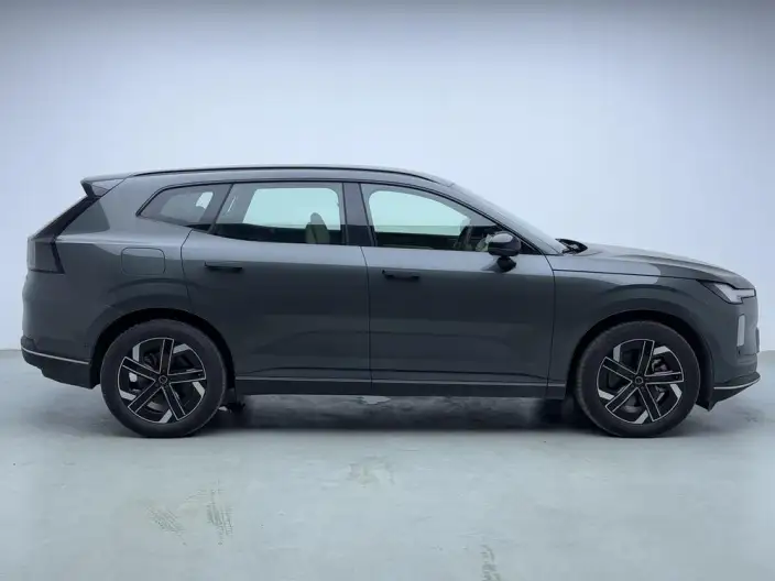 Volvo XC70 2026 Model 2WD Long Battery Life Pro Core – фото 8