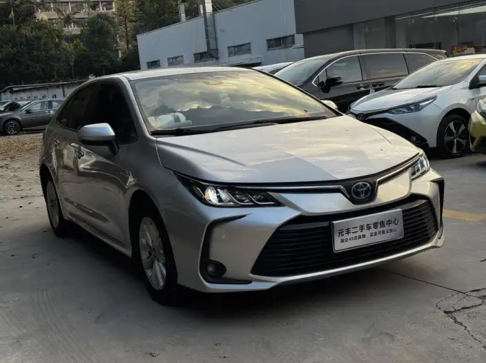 Toyota Corolla 2021 Model Hybrid 1.8L E-CVT Elite Edition – фото 3
