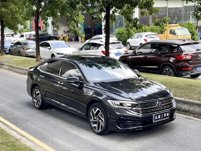 Volkswagen Sagitar 2023 Model 280TSI DSG Beyond Edition Lite – фото 3